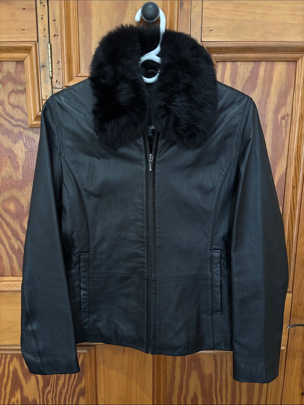 Black 100% real Leather Jacket with real lamb Fur Collar - Women